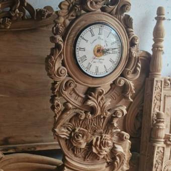 Grandfather Clock Manufacturers in Greater Noida