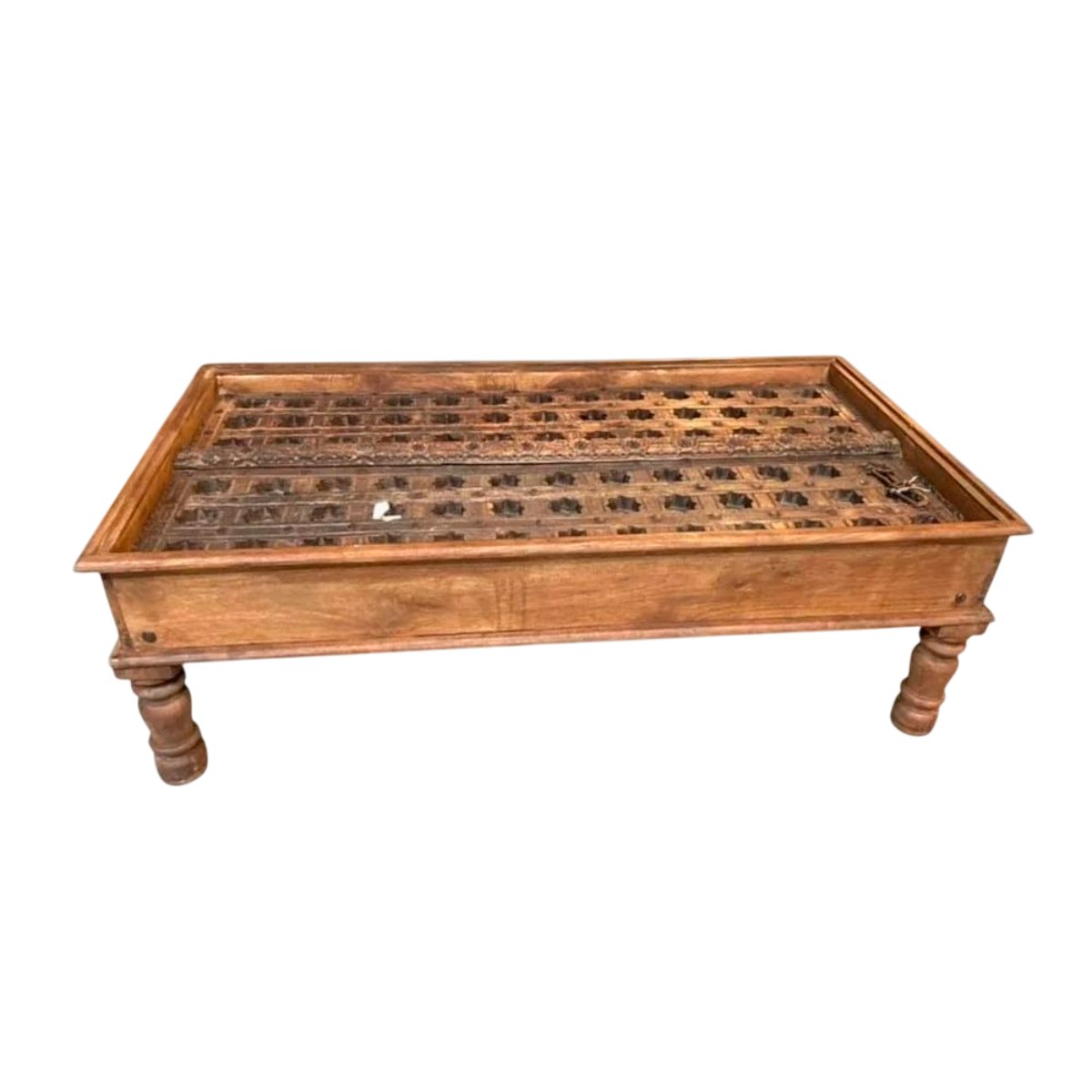 Solid Sheesham Wood Square Center Table Non foldable Termite Resistant No Storage for Home and More Manufacturers in Gujarat